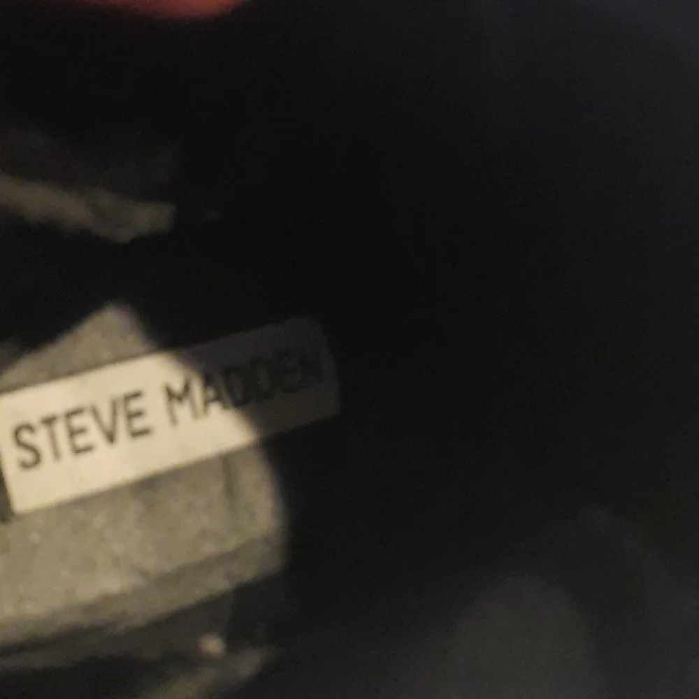 STEVE MADDEN Lyonn Patent Ankle Bootie - Picture 8 of 10